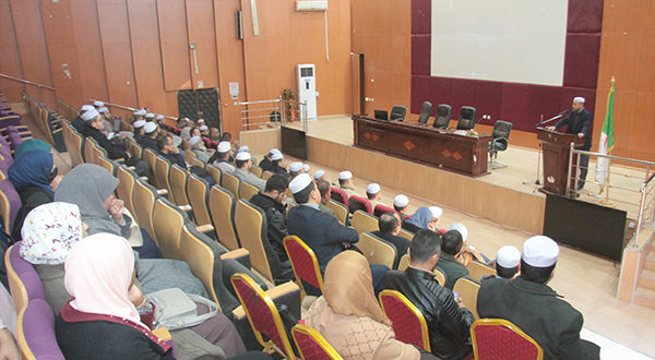 ندوة علمية حول "السيرة العلمية والذاتية للمرحوم الدكتور محمد قشار"